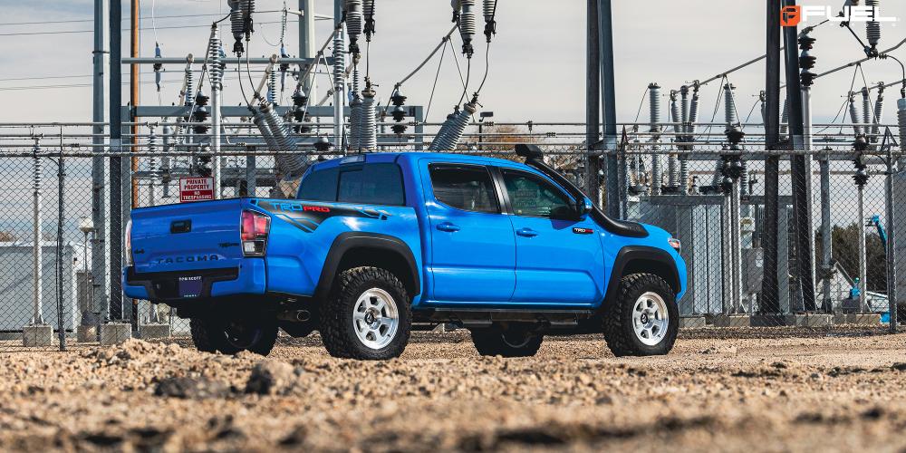 Toyota Tacoma Hype - FC860DX